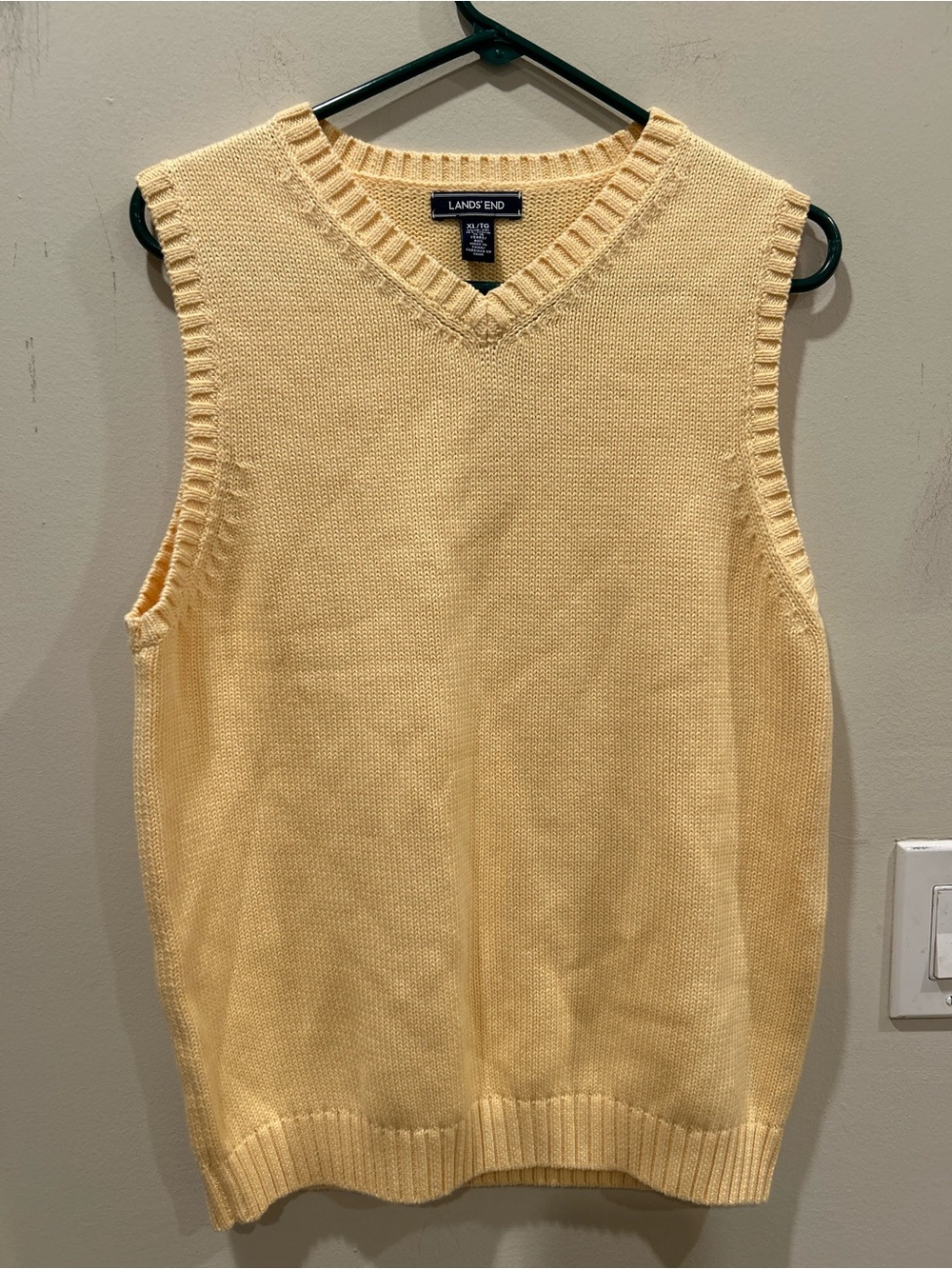 NWT Lands' End Men's Pale Yellow V-Neck Drifter Thick Gauge Vest Cotton Size XL